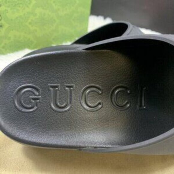 Gucci Women's Black Slide Sandals - Picture 4 of 5